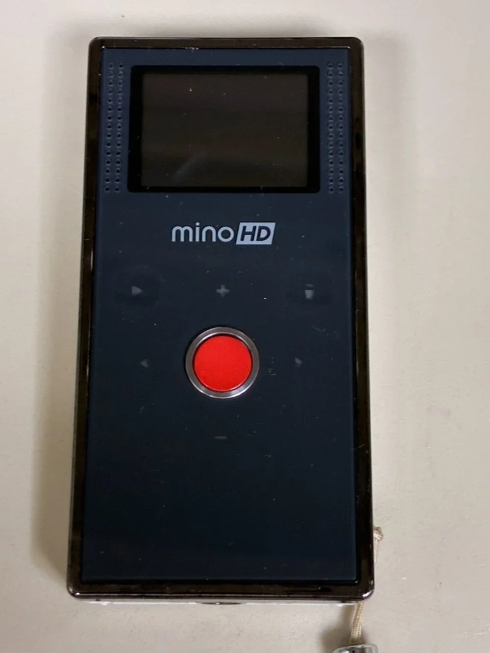 Pure Digital Flip MinoHD F460W Pocket Camcorder White Floral